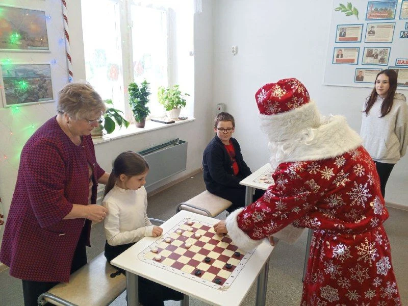 НОВОГОДНИЕ ЗАБАВЫ НОВОГОДНИЕ ЗАБАВЫ.